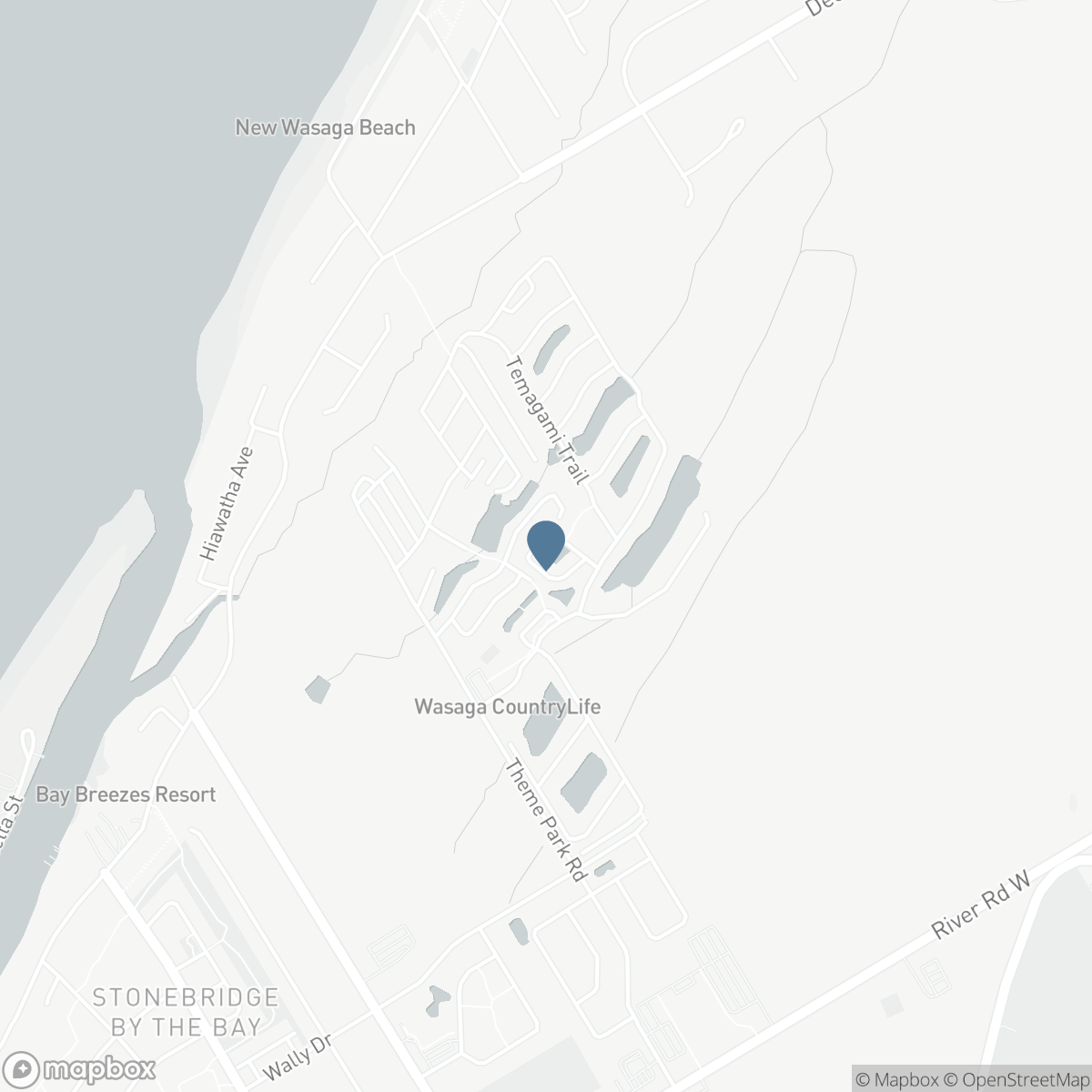 13 HURON CIRCLE, Wasaga Beach, Ontario L9Z 1X7